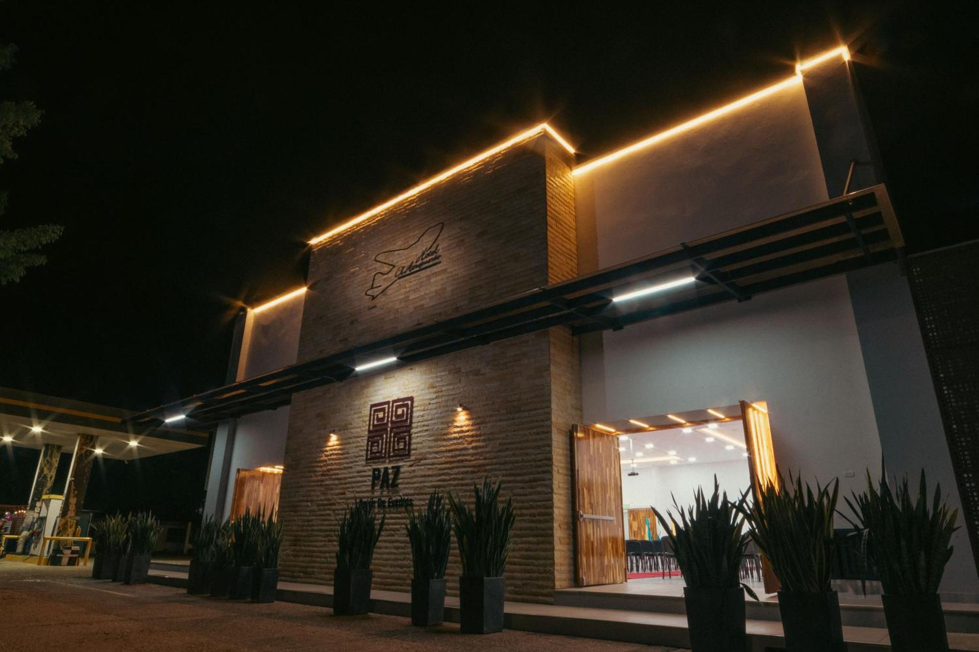 Hotel El Aeropuerto San Jose del Guaviare Exterior photo